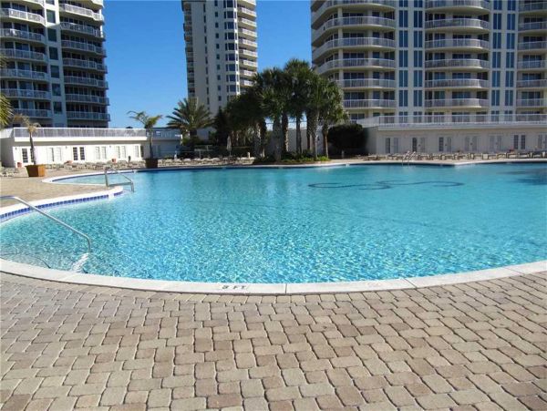 Silver Shells luxury condo