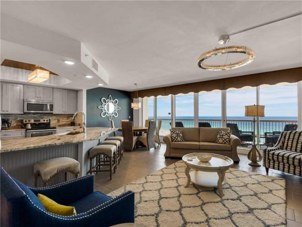 Luxury Beachfront Vacation Condo