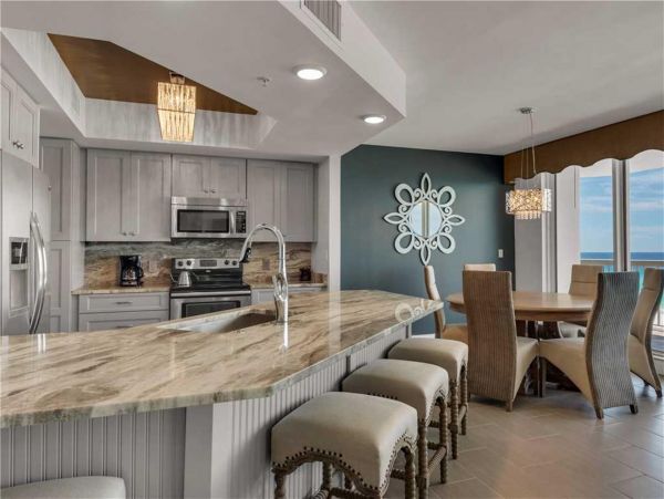 Luxury Beachfront Vacation Condo