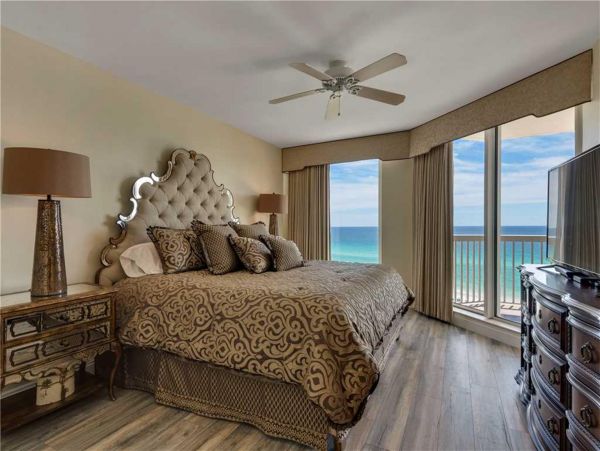 Luxury Beachfront Vacation Condo