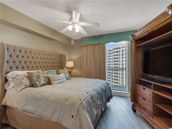 Luxury Beachfront Vacation Condo