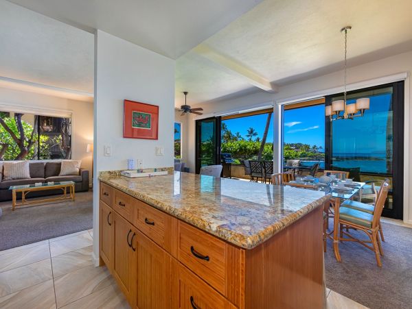 Luxury 3 Bedroom Villa with Beautiful Ocean Views