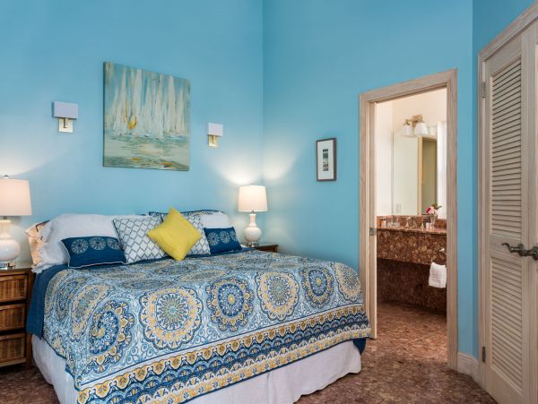 Turks and Caicos Beach Vacation Home  + 3 Guest Houses