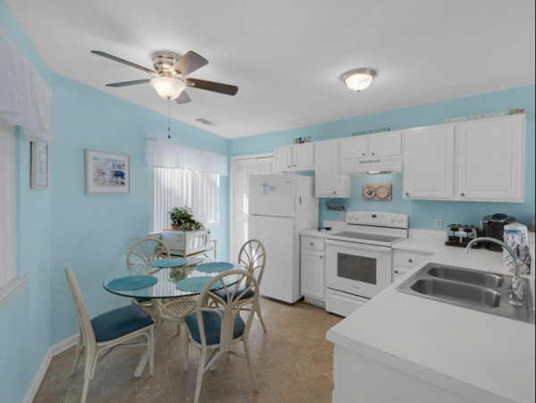 What A great Location & Great Value 0.4 miles to Beach