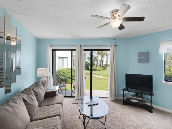 What A great Location & Great Value 0.4 miles to Beach