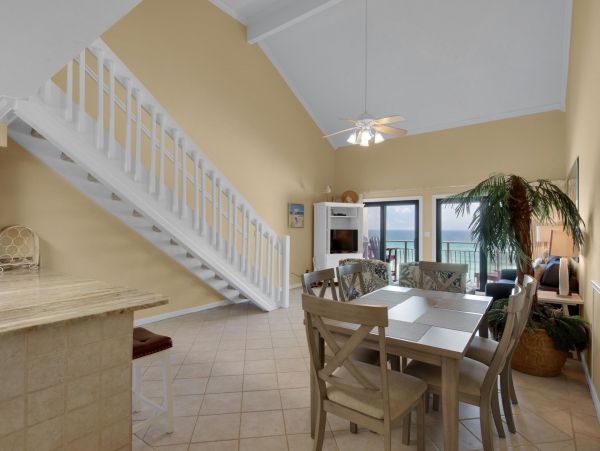 Beachfront Condo Sleeps 8