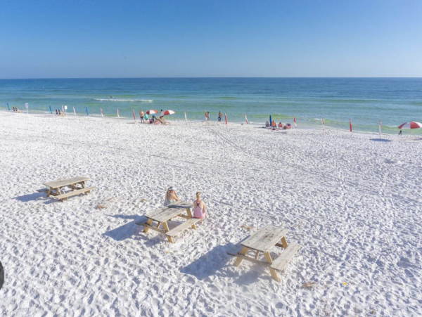 Destin, Florida Beachfront Rentals - Luxury Gulf-Front Condos
