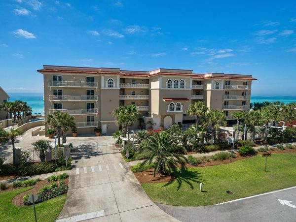 Destin, Florida Beachfront Rentals - Luxury Gulf-Front Condos