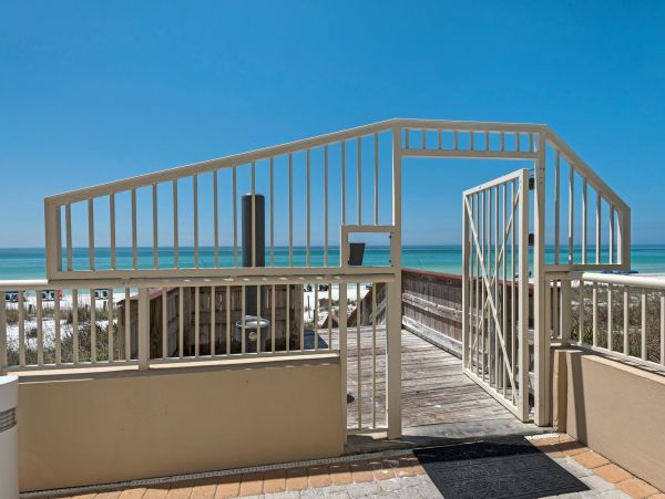 Destin, Florida Beachfront Rentals - Luxury Gulf-Front Condos