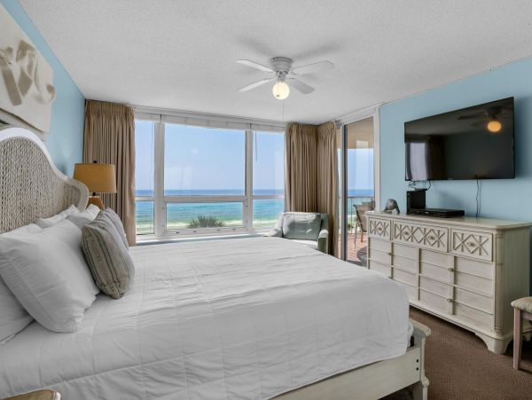 Beachfront Two Bedroom Vacation Condo in Miramar Beach