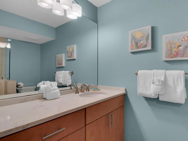 Beachfront Two Bedroom Vacation Condo in Miramar Beach