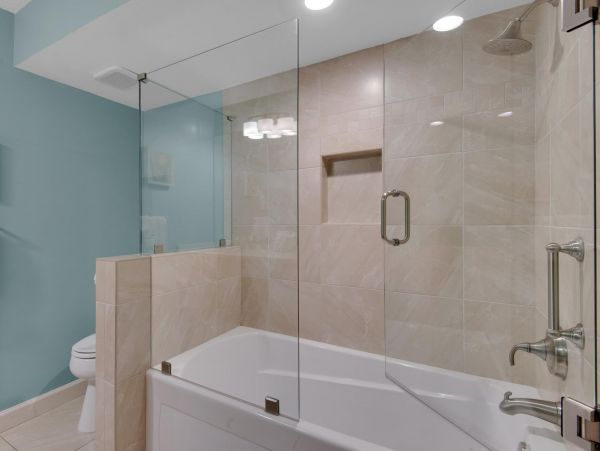 Beachfront Two Bedroom Vacation Condo in Miramar Beach