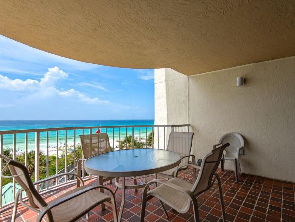Beachfront Two Bedroom Vacation Condo in Miramar Beach