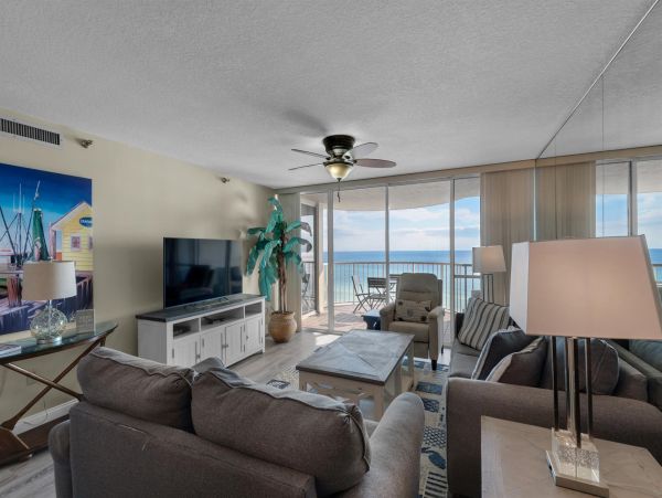 Beachfront Condo Full Gulf Views 3 Pools, Premier Tennis Courts