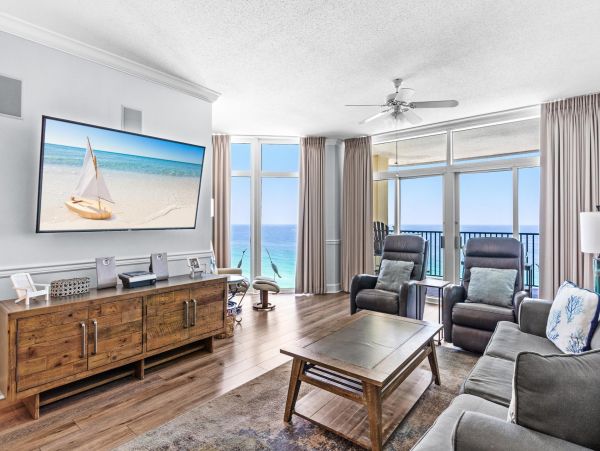 Destin Beachfront Condo Rental - Luxury 3-Bedroom Gulf-View Vacation Condo with Pool & Resort Amenities