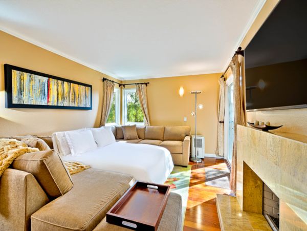 Ground floor beach home with pool, hot tub, patio space and great location