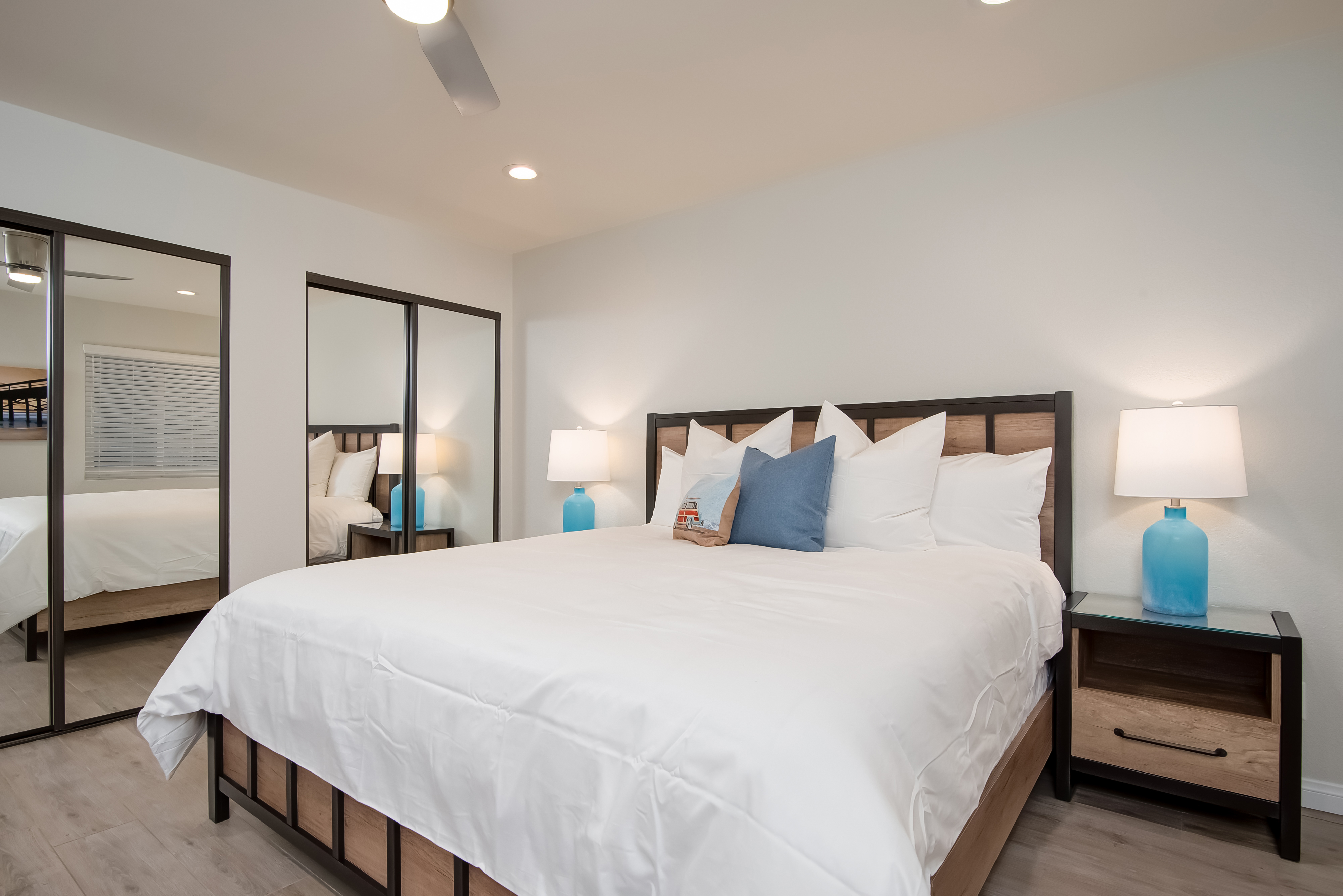 San Clemente Three Bedroom Townhouse Walk to Beach