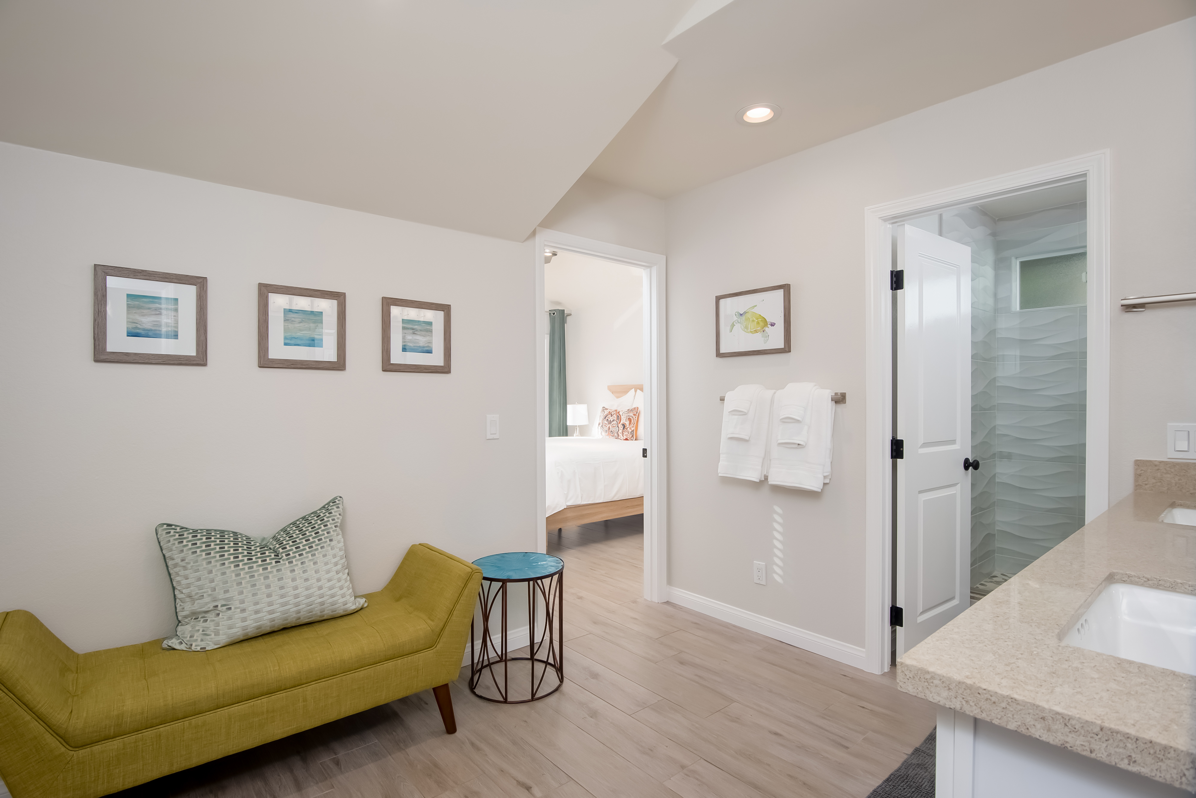 San Clemente Three Bedroom Townhouse Walk to Beach