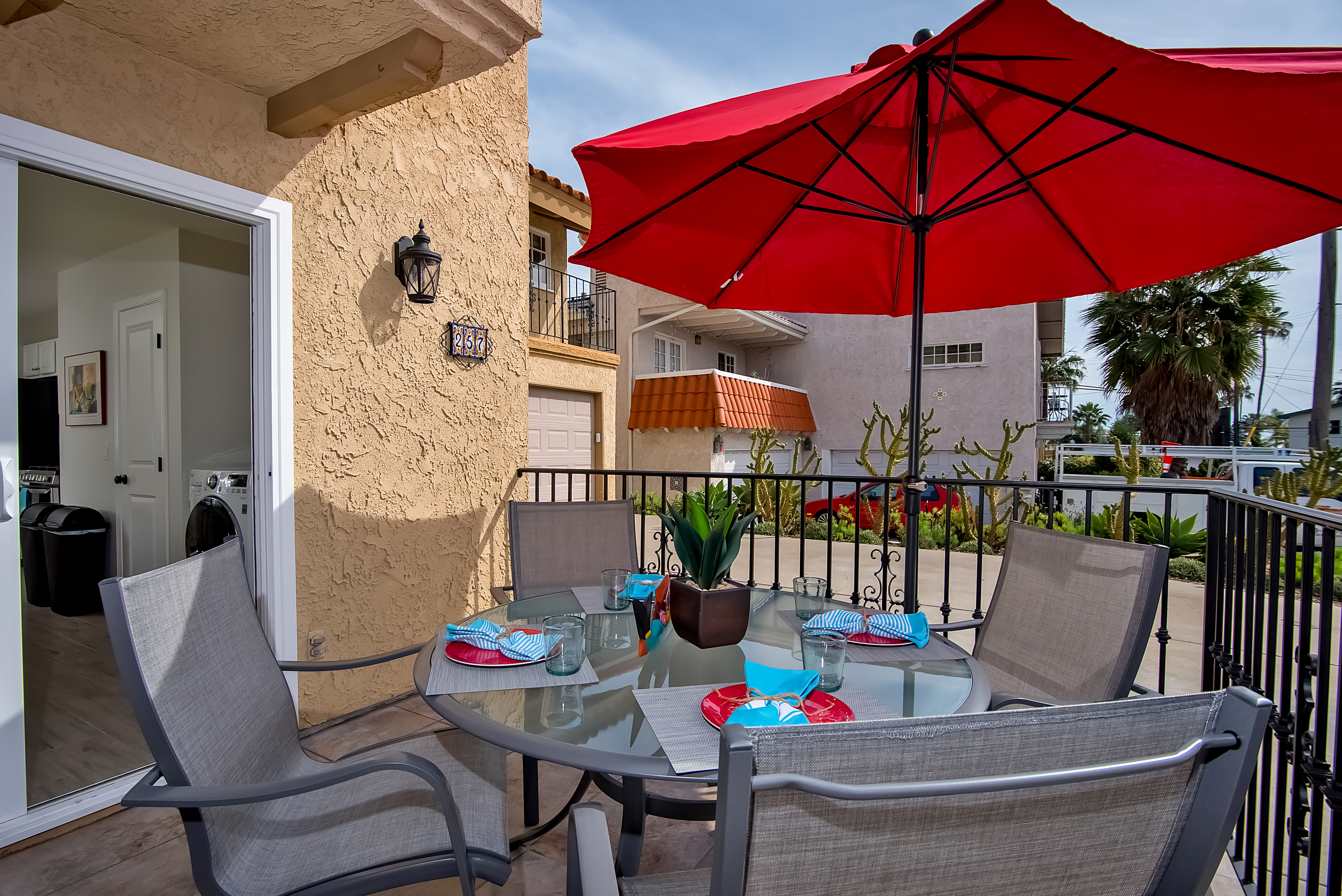 San Clemente Three Bedroom Townhouse Walk to Beach