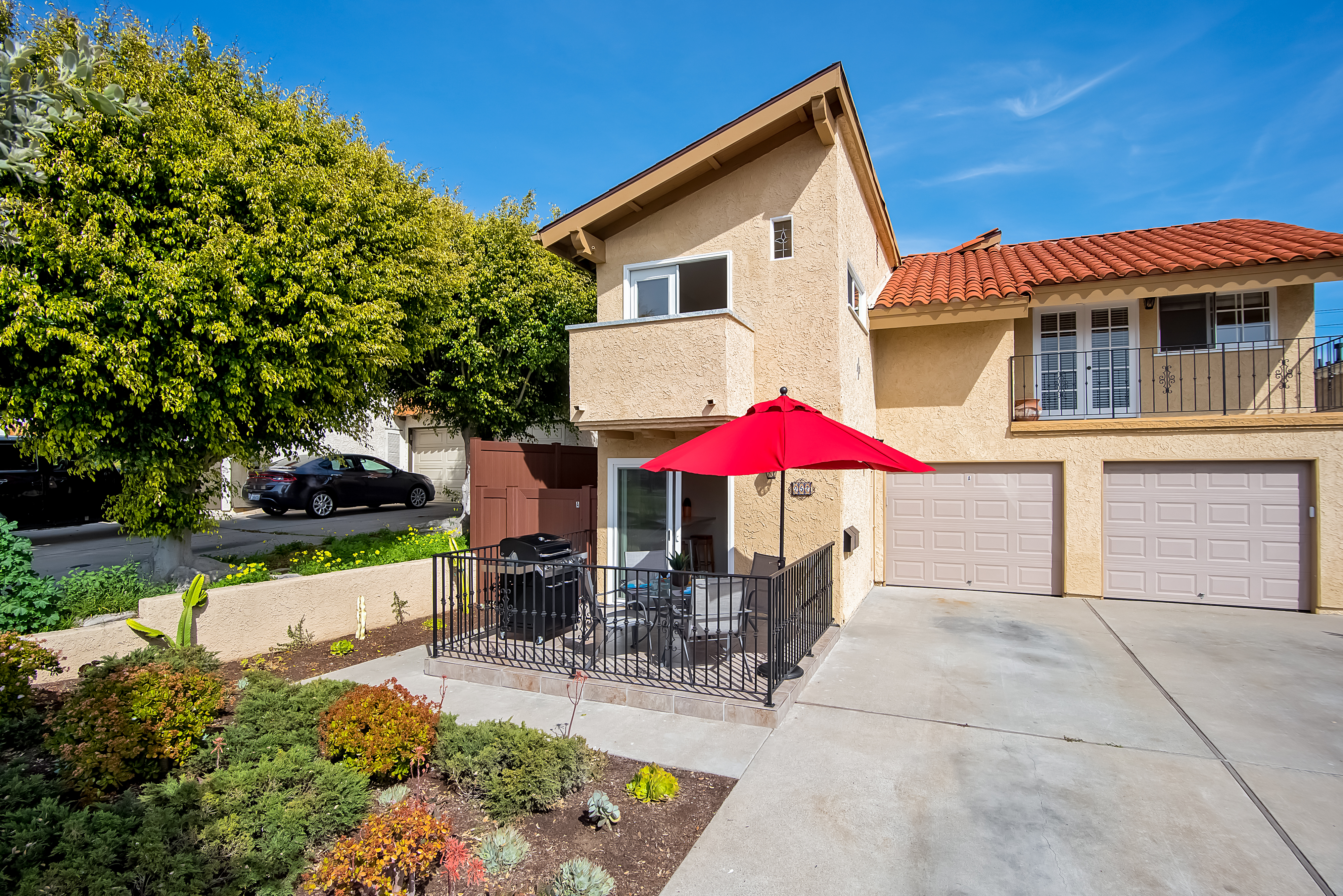 San Clemente Three Bedroom Townhouse Walk to Beach