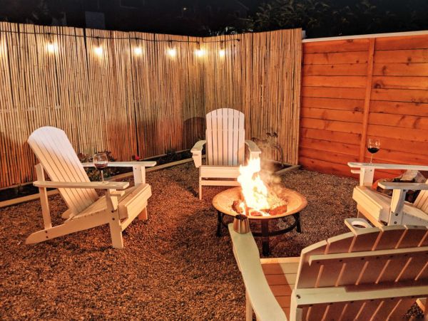 Ground Floor Duplex with high speed wifi, shared firepit & gas grill