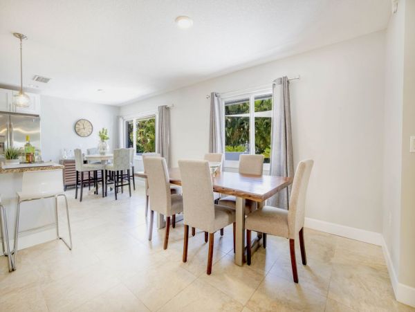 Siesta Key Vacation Home Three Bedroom Short Walk To Beach