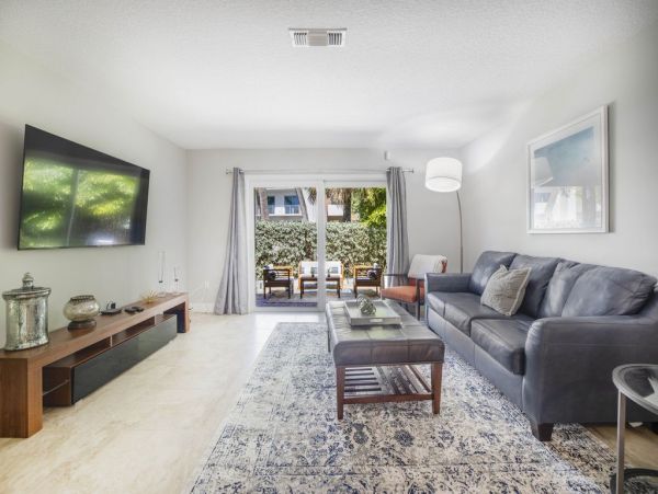 Siesta Key Vacation Home Three Bedroom Short Walk To Beach