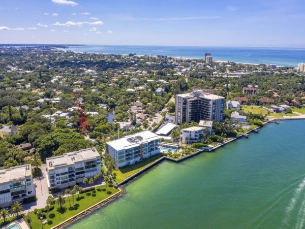 Siesta Key Vacation Home Three Bedroom Short Walk To Beach