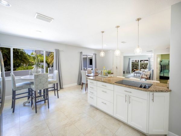 Siesta Key Vacation Home Three Bedroom Short Walk To Beach