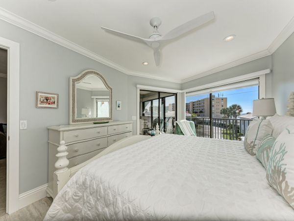 Two Bedroom Cozy Rental Condo in Holmes Beach