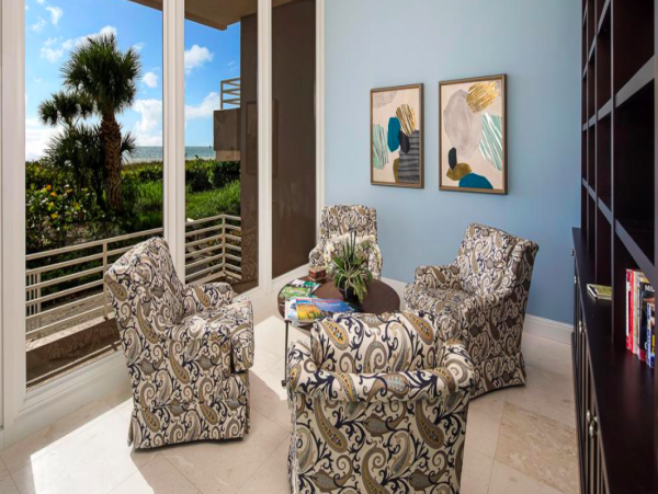 Beachfront Bliss on Marco Island - Stunning Views & Resort Amenities