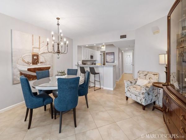Beachfront Bliss on Marco Island - Stunning Views & Resort Amenities