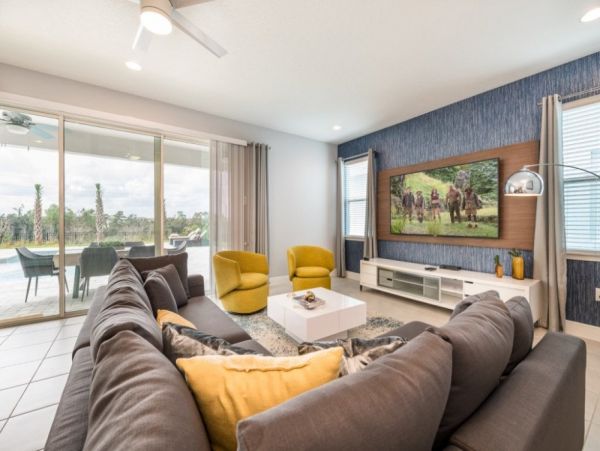 Luxury Family-Friendly Home Near Disney