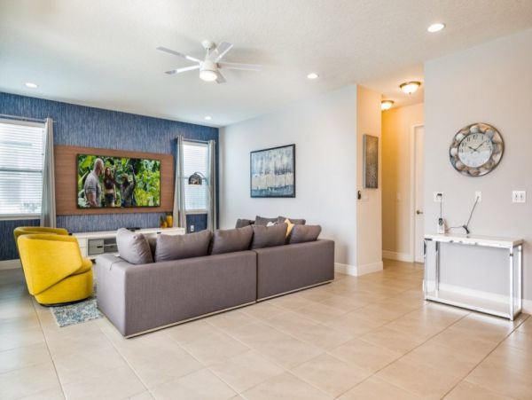 Luxury Family-Friendly Home Near Disney