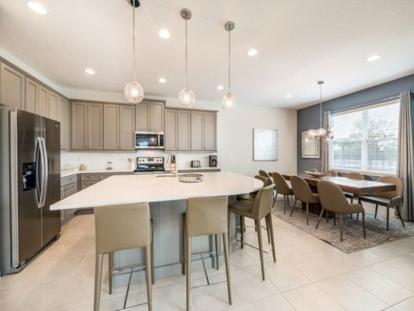 Luxury Family-Friendly Home Near Disney