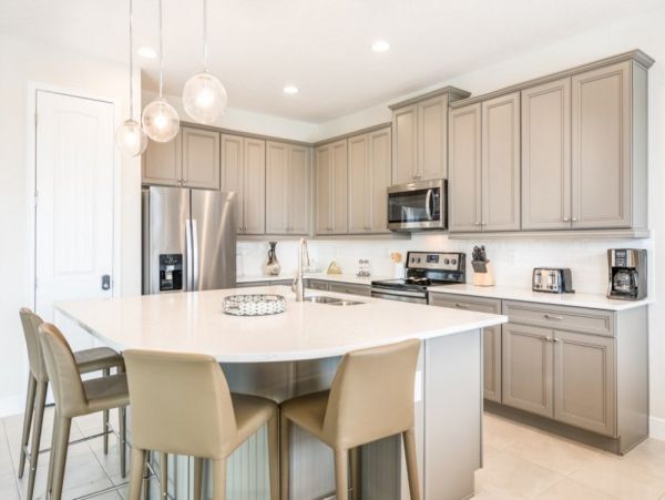 Luxury Family-Friendly Home Near Disney