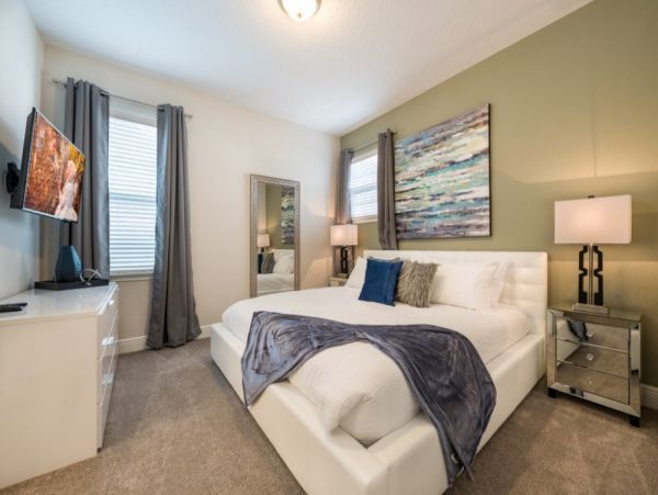 Luxury Family-Friendly Home Near Disney