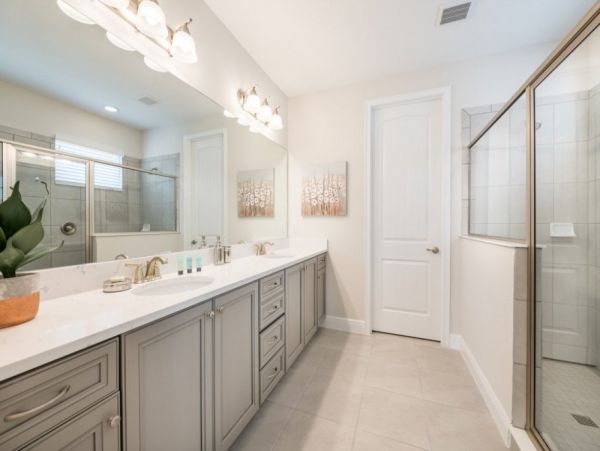 Luxury Family-Friendly Home Near Disney