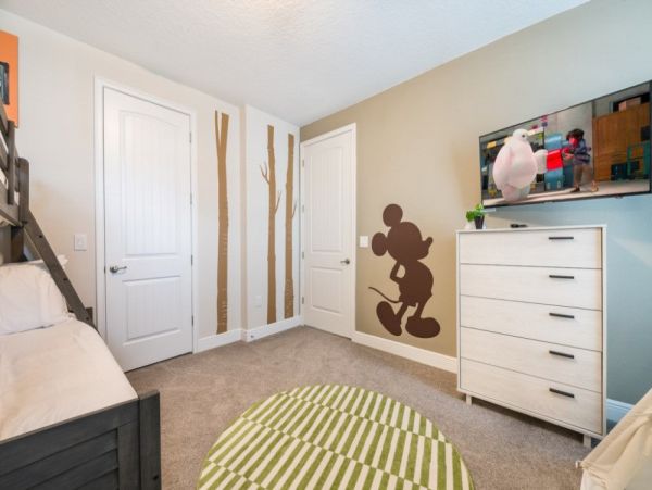 Luxury Family-Friendly Home Near Disney