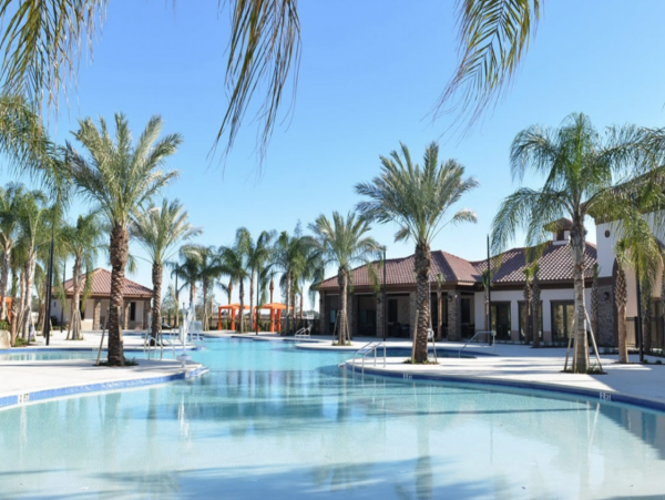 Luxury 5 Bedroom Private Pool near Disney