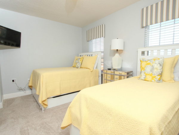 Luxury 5 Bedroom Private Pool near Disney