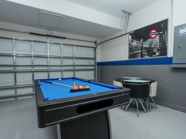 Luxury 5 Bedroom Private Pool near Disney
