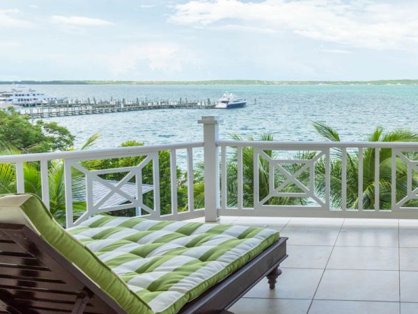Bahamas Home 977793