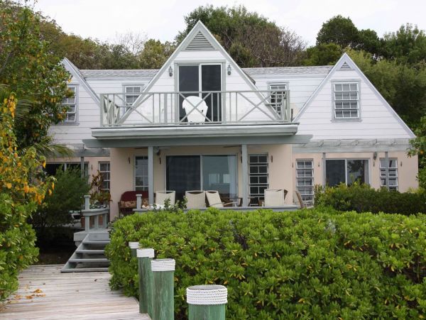 Bahamas Home 977794