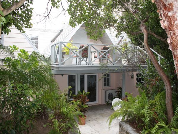 Bahamas Home 977794