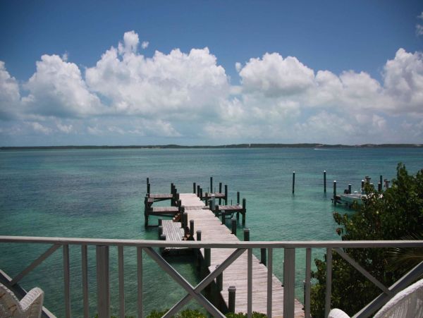 Bahamas Home 977794