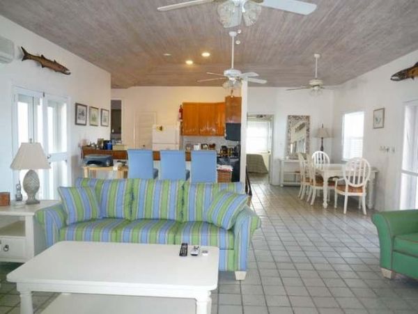 Bahamas Home 977796
