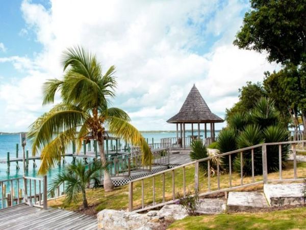 Bahamas Home 977796
