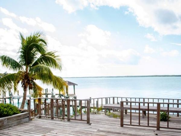 Bahamas Home 977796