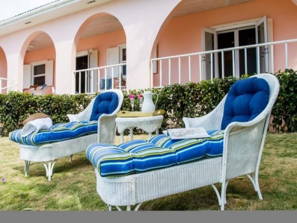 Bahamas Home 977796